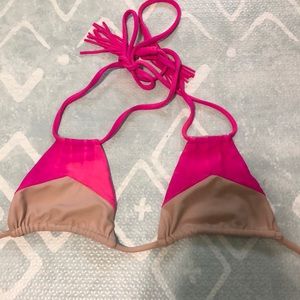 Acacia canon top in guava pop. Makes you look so tan. No piling